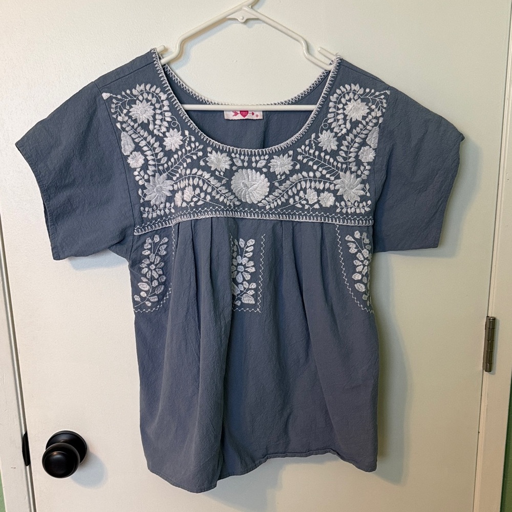 Embroidered Scoop Neck Women’s Top — Slate Blue